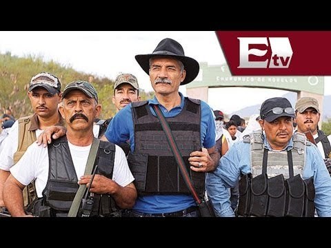 José Manuel Mireles, líder de autodefensas colabora con el gobierno / Andrea Newman