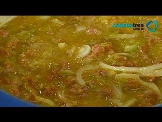 Receta de longaniza en salsa verde con papas. Receta de comida fáciles y rápidas