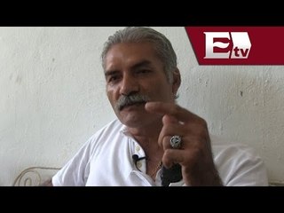 Mireles, líder de autodefensa se contradice sobre llamado al desarme / Andrea Newman