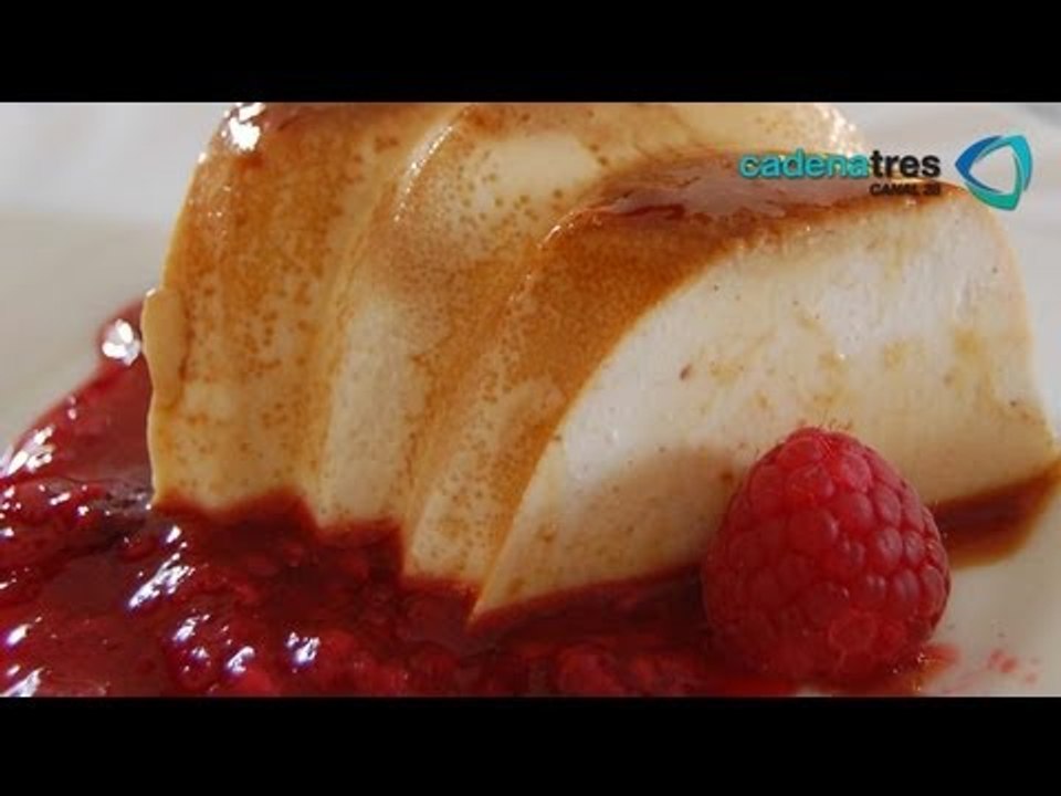 Receta de como preparar crema de limón con salsa de frambuesa. Receta de postres / Receta de flanes