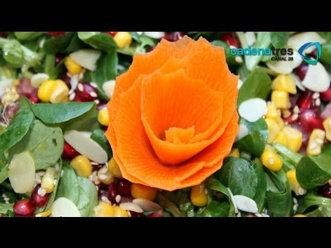 Receta de como preparar ensaladas de acelgas con dátiles, parmesano y almendras. Receta de ensalada