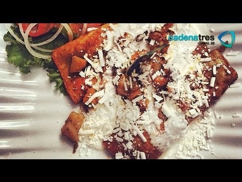 Receta de como preparar enchiladas de flor de jamaica. Receta de enchiladas / Comida mexicana