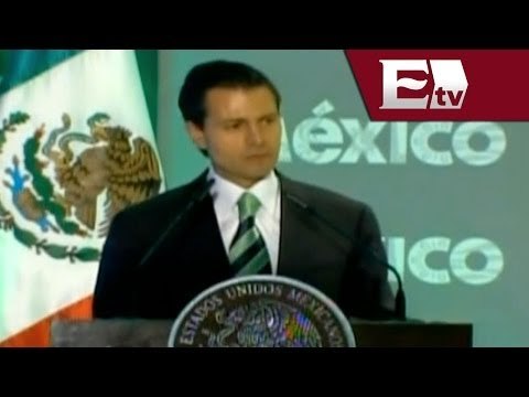 Peña Nieto firma acuerdo con OCDE en Davos / Mario Carbonell