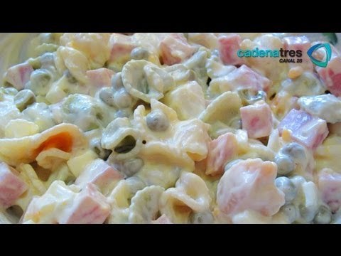 Receta de ensalada de coditos con chícharos y jamón. Receta de ensalada / Receta de pasta