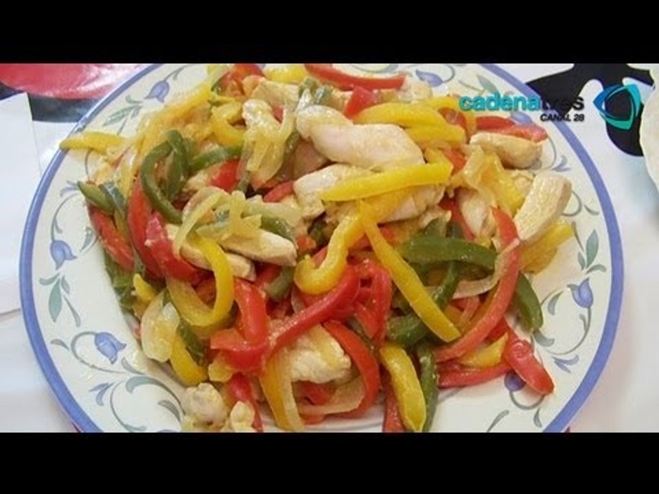 Receta de fajitas de pollo con elote. Receta de pollo / Receta comida mexicana con pollo