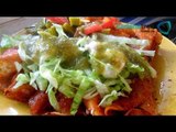 Receta de enchiladas de calabacitas y pimiento rojo con dos salsas. Receta de enchiladas