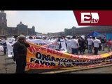 Vagoneros realizan marcha; piden que se les permita vender sus productos / Vianey Esquinca
