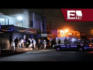 Vecinos de Nezahualcóyotl exigen cerrar bares tras balaceras / Titulares con Vianey Esquinca