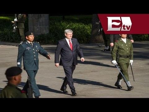 Stephen Harper llega a México; realizará visita oficial y después a la Cumbre