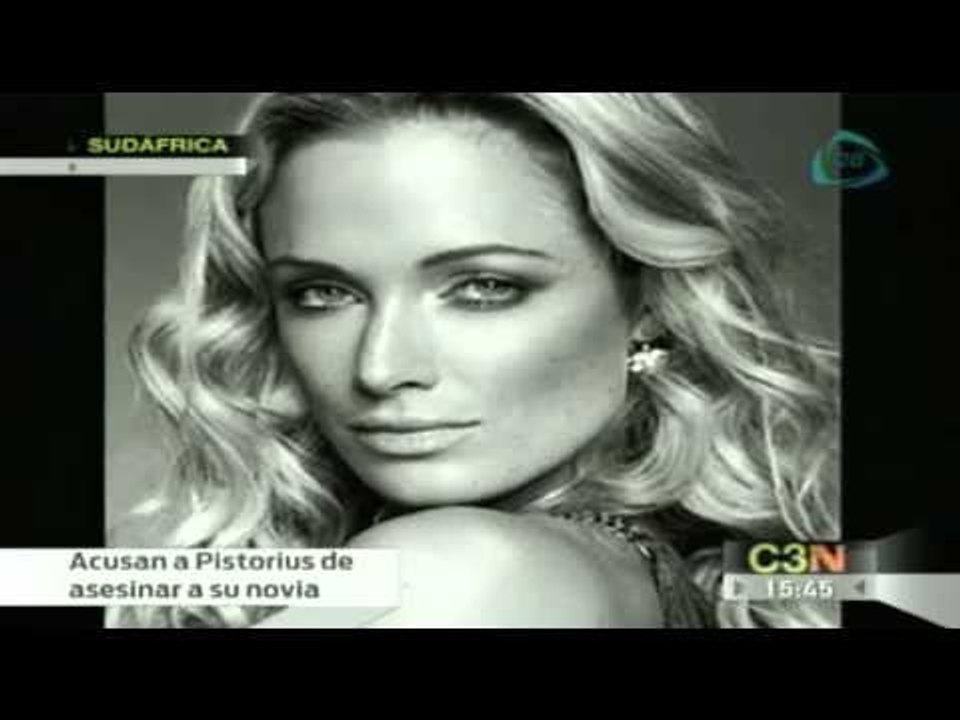 Acusan a Pistorius de asesinar a su novia. Cade...