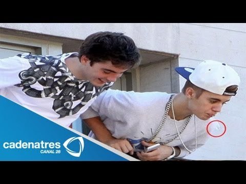 Justin Bieber escupe a sus fans / Justin Bieber spits his fans
