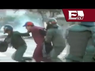 Recuerdan a  Hugo Chávez entre protestas  / Julio de la Torre y María Navarro