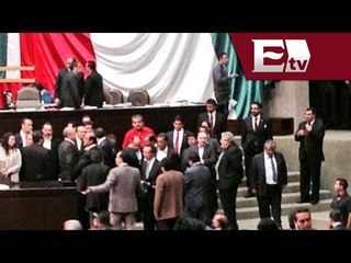 Diputados forcejean en discusión de pensión y seguro de desempleo / Paola