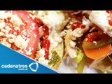 Receta para preparar tostadas de pollo en escabeche. Tostadas / Antojitos mexicanos