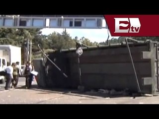 Militares se accidentan en la carretera México- Toluca / Andrea Newman