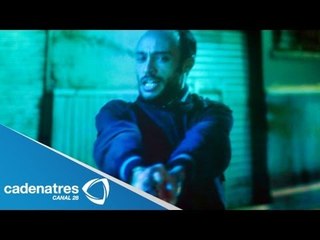 Alfonso Borbollo da detalles de la obra "Diente por diente"