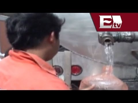 Habitantes de Yucatán desperdician agua para controlar el calor / Gwendolyne Flores