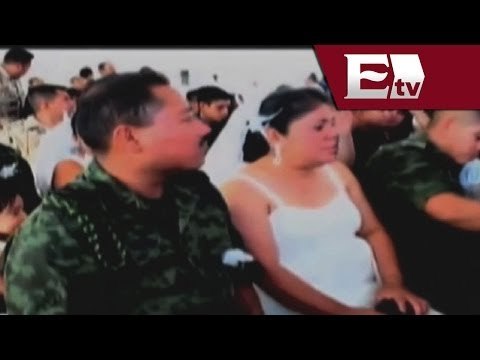 Realizan boda militar masiva en Coahuila / Vianey Esquinca