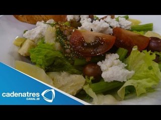Ensalada de alcachofa y requesón con pesto de alcachofa en crosti / Receta de ensalada de alcachofa