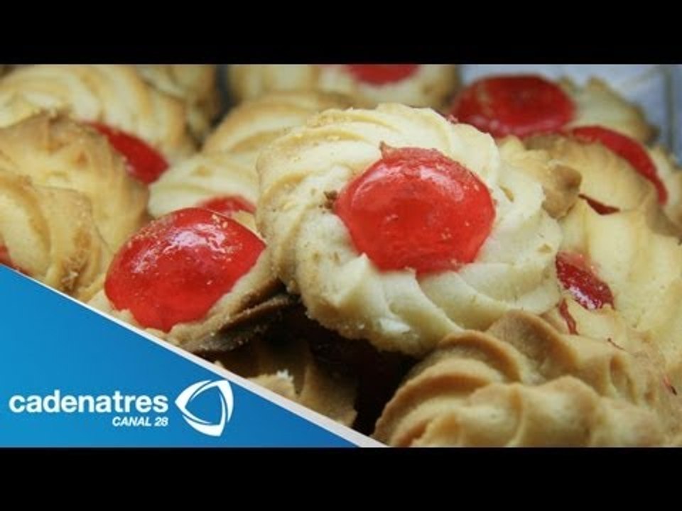 Receta de galletas de chispas de chocolate con cerezas. Receta de galletas / Repostería