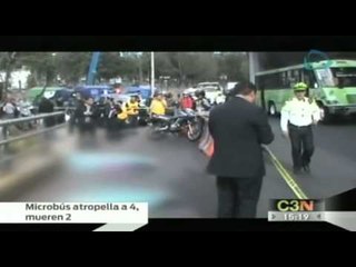 Microbús mata a 2 personas de 4 atropelladas