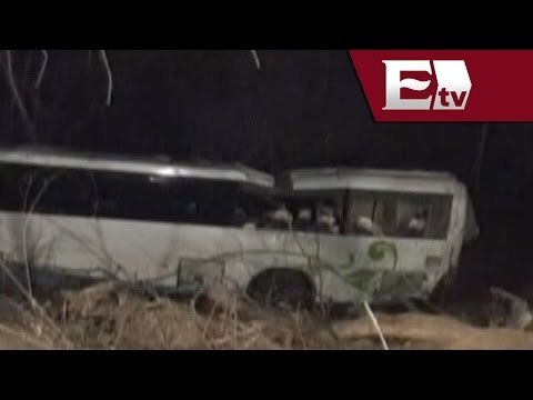 Fallecen 4 estudiantes en volcadura de camión de pasajeros en Morelos / Andrea Newman