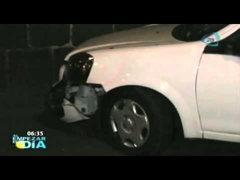 Conductor ebrio atropella a dos trabajadores de la CFE