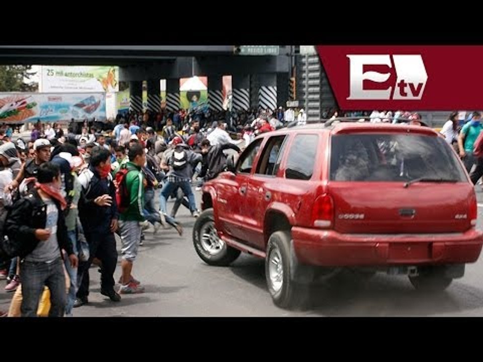 Automovilista embiste a normalistas en Morelia;...