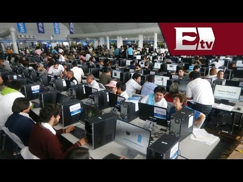 Mancera pone en marcha Aldea Digital en el Zócalo capitalino/ Comunidad Yazmin Jalil