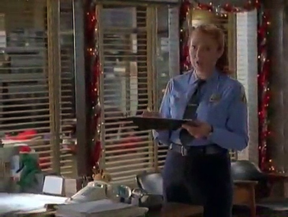 The District S01E10 The Santa Wars