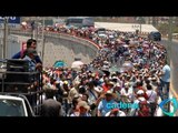 Maestros guerrerenses bloquean la Autopista del Sol; automovilistas quedan varados