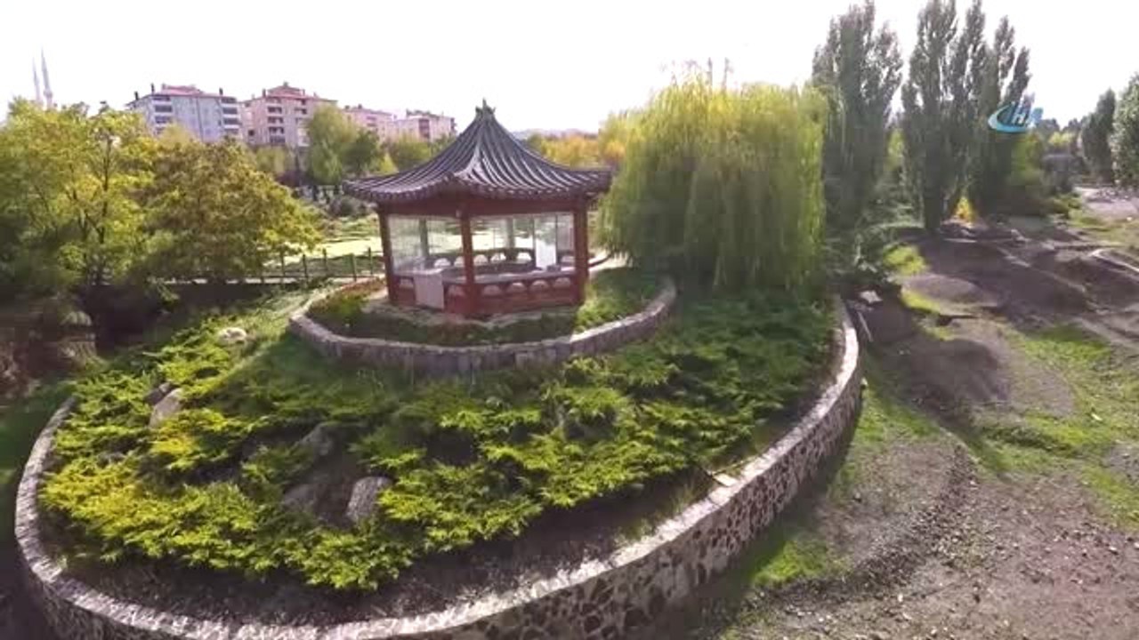 Hazan Mevsiminde Vatandaşların İlgi Odağı Ata Botanik Parkı, Havadan Görüntülendi