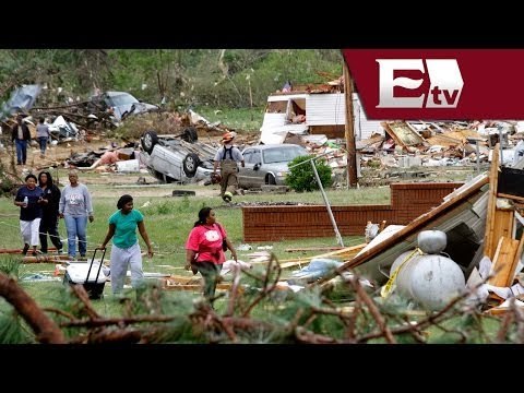 Ya van 35 muertos por los tornados que azotaron a Estados Unidos/ Global María Navarro
