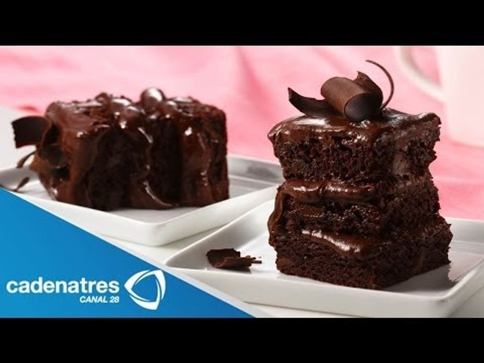 Receta para preparar pastel de chocolate triple...