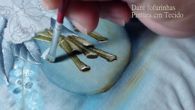 Pintura em Tecido Como pintar a água no vaso (4)