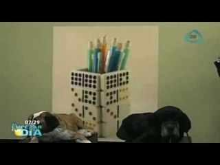 portalápices hechos con fichas de domino // Inventos útiles y creativos