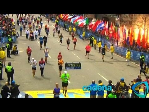 Tres muertos y varios heridos por explosiones en el Maratón de Boston/Explosions at the Boston
