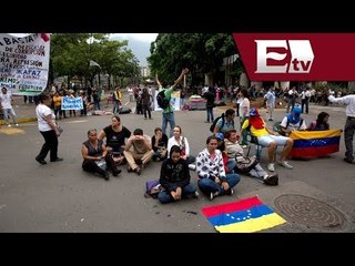 Venezuela: nueva protesta masiva deja un policia muerto y varios detenidos/Global María Navarro