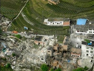 Nuevo sismo sacude a China // Earthquake in China