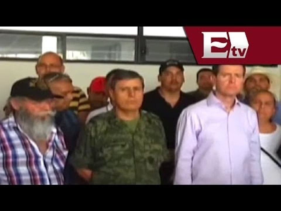 Alfredo Castillo informa que van más 6 mil armas registradas de autodefensas/ Pascal Beltrán del Río