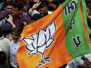 ത്രിപുരയിൽ നിലയുറപ്പിച്ച് ബിജെപി | Oneindia Malayalam