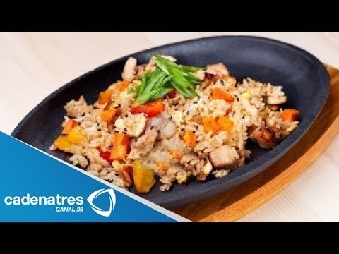 Receta para preparar arroz frito de edadames. Receta de arroz / Arroz japonés / Comida japonesa