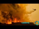 Fuerte incendio destruye viviendas y consume decenas de hectáreas en California