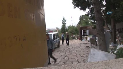 Adnan Oktar'ın Villasını Yıkma İçin Yıkım Ekipleri Villanın Bulunduğu Kandilli'ye Geldi