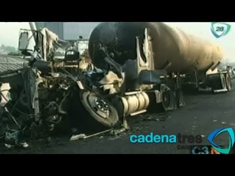 Incumplen vehículos de doble remolque medidas de seguridad