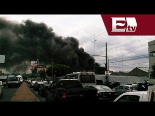 Se incendia empresa de plásticos en Eje 3 Oriente  / Andrea Newman