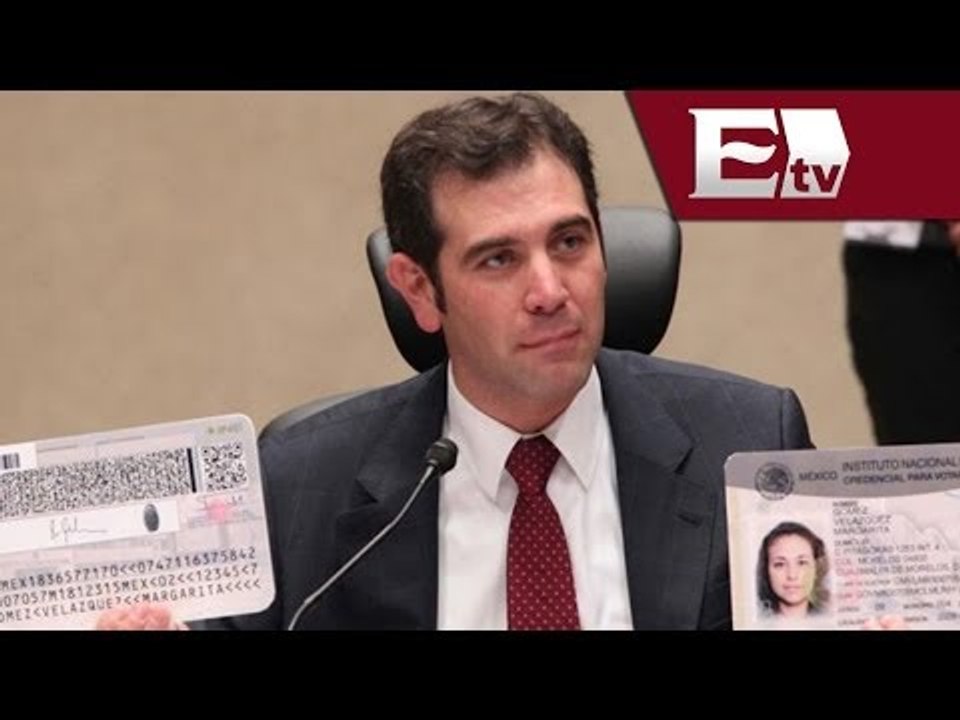 INE aprueba nuevo modelo de la credencial para votar / Andrea Newman