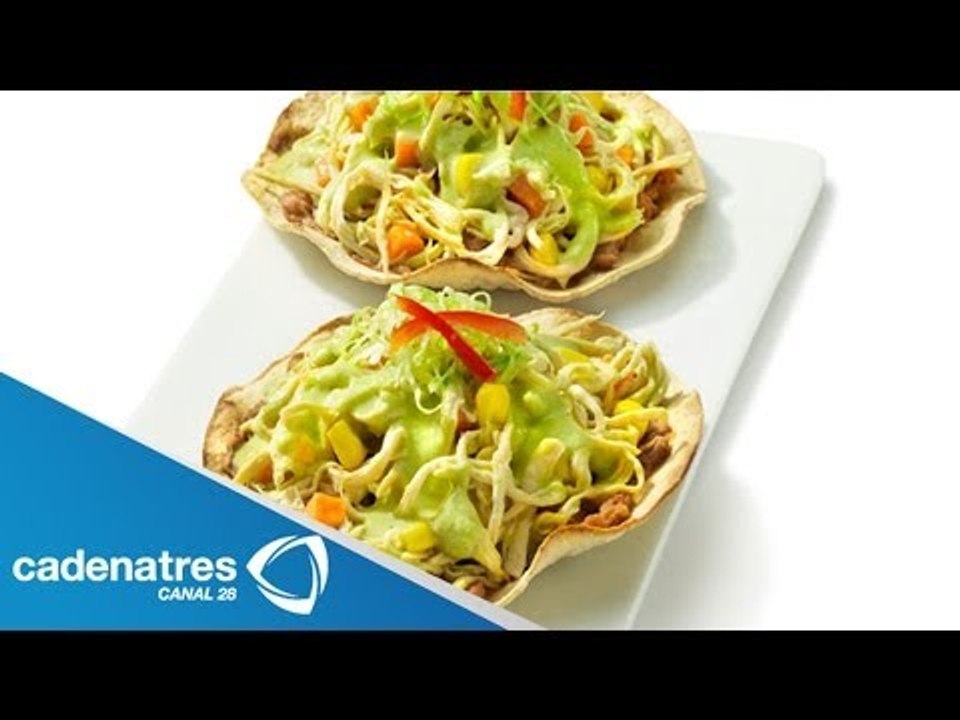 Receta de Tostadas de Pollo con Rajas / Tostada...