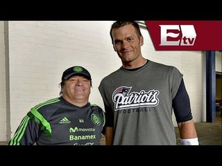 Miguel Herrera publica foto con Tom Brady (MEMES) / Titulares Vianey Esquinca