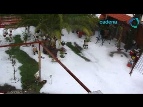Tromba convierte en río a la Barranca de San Juan, Tepejí del Río